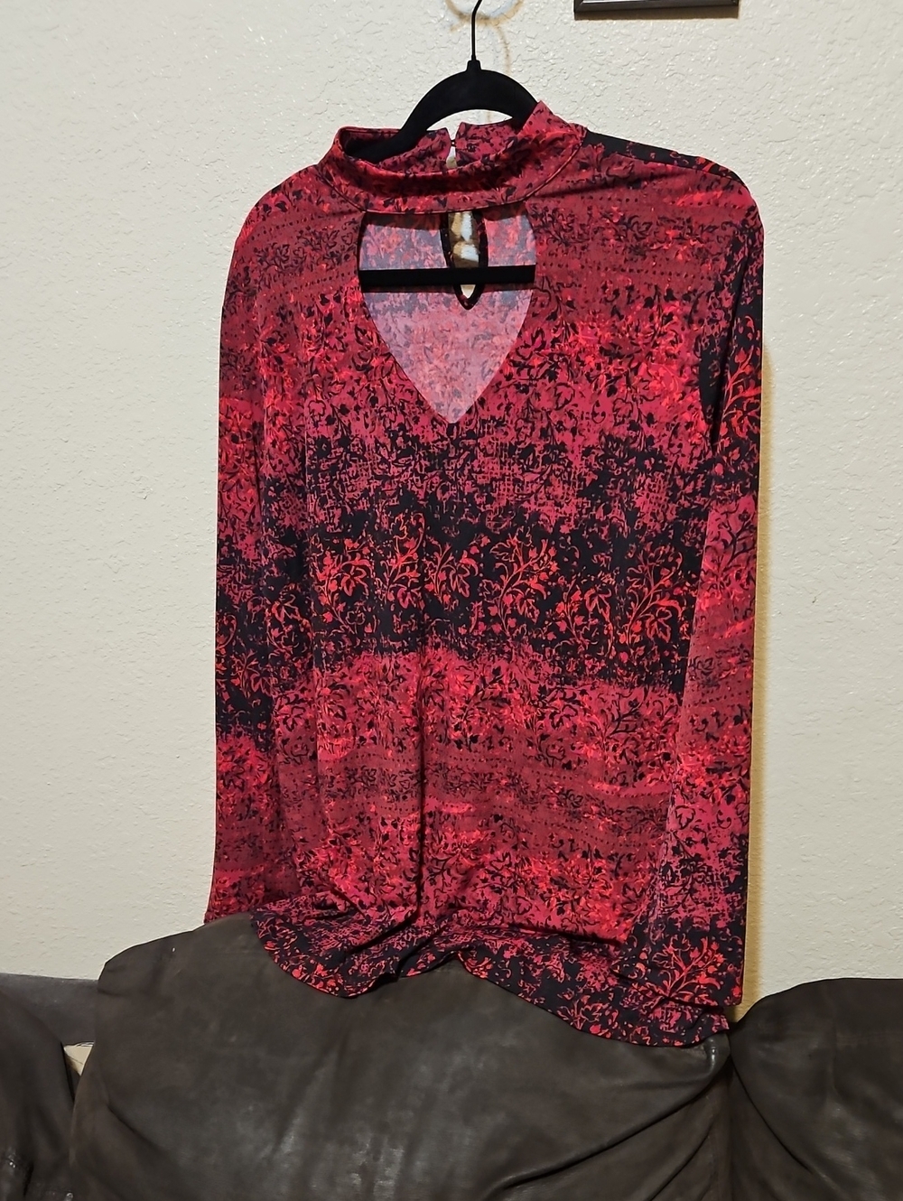 Cato Red and Black Keyhole Mock Neck Long Sleeve Top